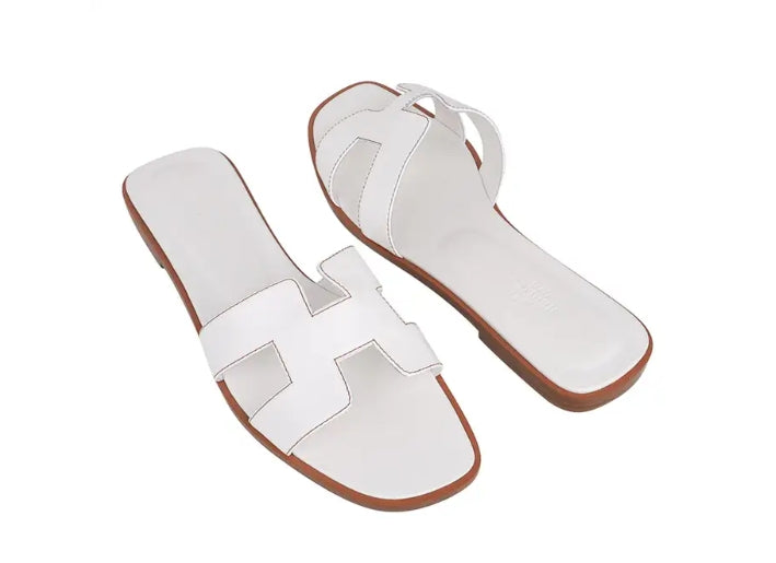 Hermès Style Sandalen
